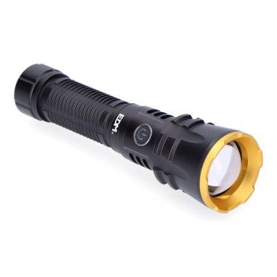 LINTERNA LED LARGO ALCANCE WOLFPRO X3 1800LM 20W R